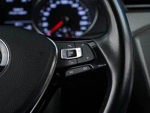 Седан Volkswagen Passat 2018 года, 1598055 рублей, Москва