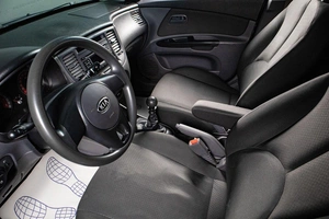 Седан Kia Rio 2011 года, 419000 рублей, Сургут