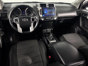 Внедорожник Toyota Land Cruiser Prado 2015 года, 3855400 рублей, Казань