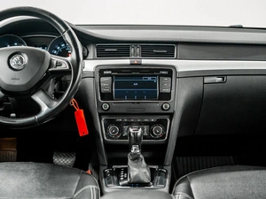 Лифтбек Skoda Superb 2014 года, 1175000 рублей, Красноярск