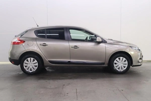 Хэтчбек Renault Megane 2011 года, 790000 рублей, Брянск