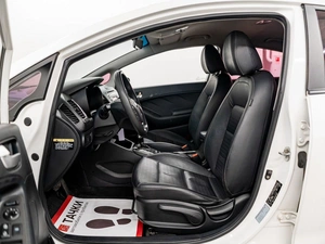 Хетчбэк Kia K3 2017 года, 1125000 рублей, Красноярск