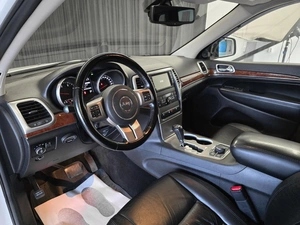 Внедорожник Jeep Grand Cherokee 2012 года, 1829000 рублей, Красноярск