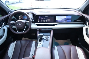 Седан Geely Monjaro 2023 года, 3400000 рублей, Мирное