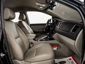 Минивэн Kia Carnival 2019 года, 2690000 рублей, Красноярск