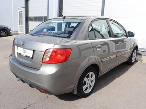 Седан Kia Rio 2011 года, 790000 рублей, Железногорск