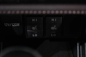 Хетчбэк Toyota Auris 2015 года, 1599000 рублей, Новокузнецк