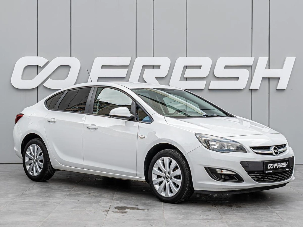 Седан Opel Astra 2014 года, 1120000 рублей, Краснодар