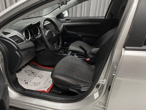 Седан Mitsubishi Lancer 2013 года, 799000 рублей, Красноярск