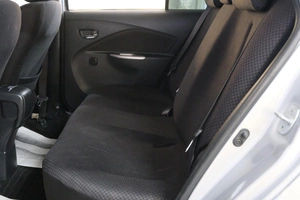 Седан Toyota Yaris 2007 года, 559000 рублей, Омск