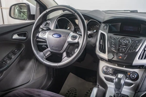 Хетчбэк Ford Focus 2012 года, 799000 рублей, Томск