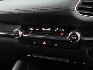 Хетчбэк Mazda 3 2021 года, 1849000 рублей, Тюмень