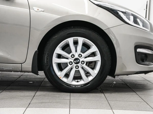 Хетчбэк Kia Ceed 2016 года, 1289000 рублей, Красноярск