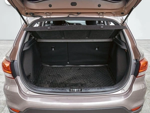 Хетчбэк Kia Rio X-Line 2018 года, 980000 рублей, Краснодар