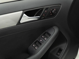 Седан Volkswagen Jetta 2015 года, 1263055 рублей, Москва