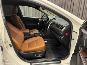Седан Toyota Camry 2017 года, 1799000 рублей, Красноярск