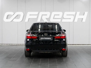 Седан Toyota Camry 2018 года, 2729000 рублей, Сургут