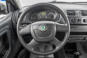 Хетчбэк Skoda Fabia 2012 года, 889000 рублей, Барнаул