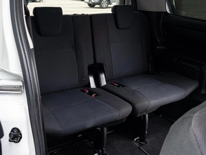 Минивэн Toyota Voxy 2019 года, 2350000 рублей, Краснодар