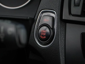 Хетчбэк BMW 1 серия 2013 года, 999055 рублей, Москва