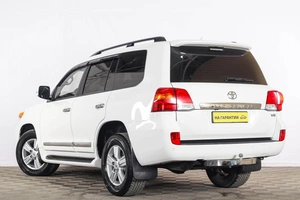 Внедорожник Toyota Land Cruiser 2013 года, 3999000 рублей, Тюмень