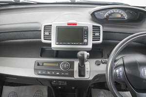 Минивэн Honda Freed 2010 года, 1029000 рублей, Кемерово