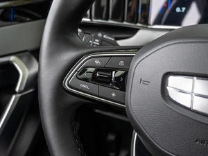 Внедорожник Geely Atlas 2024 года, 2640000 рублей, Краснодар