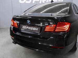 Седан BMW 5 серия 2015 года, 1700000 рублей, Омск