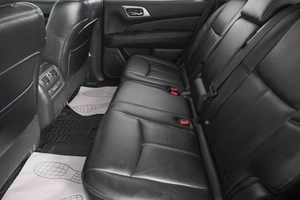 Внедорожник Nissan Pathfinder 2015 года, 2299000 рублей, Кемерово