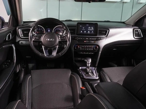 Хетчбэк Kia Ceed 2018 года, 1569000 рублей, Воронеж