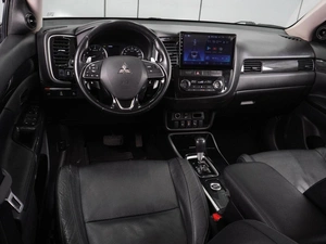 Внедорожник Mitsubishi Outlander 2018 года, 1849000 рублей, Воронеж