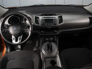 Внедорожник Kia Sportage 2014 года, 1290000 рублей, Омск