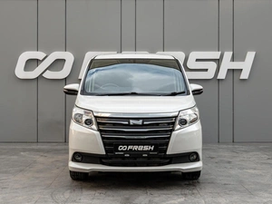 Минивэн Toyota Noah 2015 года, 1760000 рублей, Краснодар