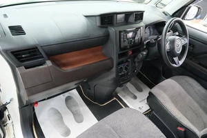 Хетчбэк Toyota Tank 2020 года, 1299000 рублей, Омск