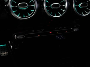 Хетчбэк Mercedes-benz A-класс 2019 года, 2347077 рублей, Москва