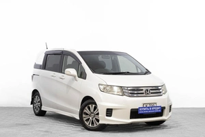 Минивэн Honda Freed 2012 года, 989000 рублей, Барнаул
