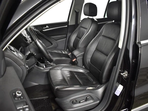 Внедорожник Volkswagen Tiguan 2012 года, 1463900 рублей, Казань