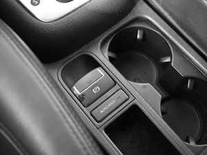 Внедорожник Volkswagen Tiguan 2010 года, 1243100 рублей, Казань