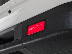 Хетчбэк Mercedes-benz B-класс 2019 года, 2200000 рублей, Тюмень