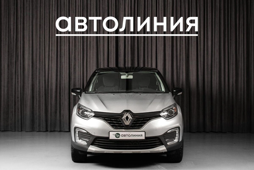 Внедорожник Renault Kaptur 2018 года, 999000 рублей, Красноярск