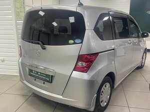 Минивэн Honda Freed 2010 года, 950000 рублей, Ачинск