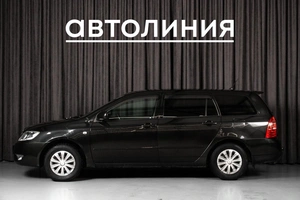 Универсал Toyota Corolla 2005 года, 675000 рублей, Красноярск