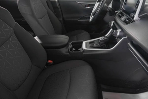 Внедорожник Toyota RAV4 2020 года, 3699000 рублей, Кемерово