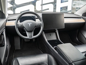 Седан Tesla Model 3 2019 года, 2999000 рублей, Краснодар