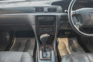 Седан Toyota Camry 2001 года, 499000 рублей, Барнаул