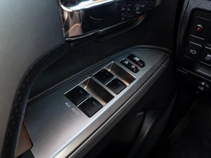 Внедорожник Toyota Land Cruiser 2014 года, 3679000 рублей, Краснодар