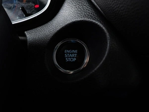 Внедорожник Toyota Corolla Cross 2024 года, 3200000 рублей, Волгоград