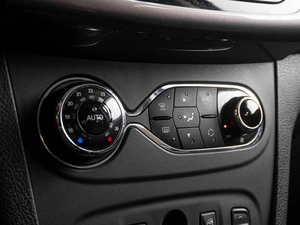 Седан Renault Logan Stepway 2018 года, 689000 рублей, Тюмень