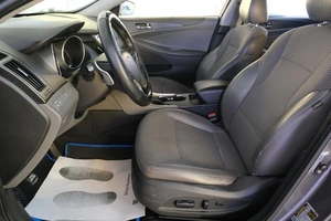 Седан Hyundai Sonata 2010 года, 989000 рублей, Омск