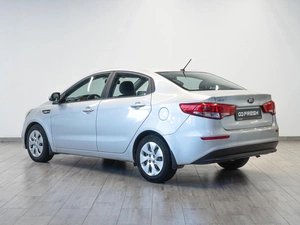 Седан Kia Rio 2016 года, 1199000 рублей, Саратов